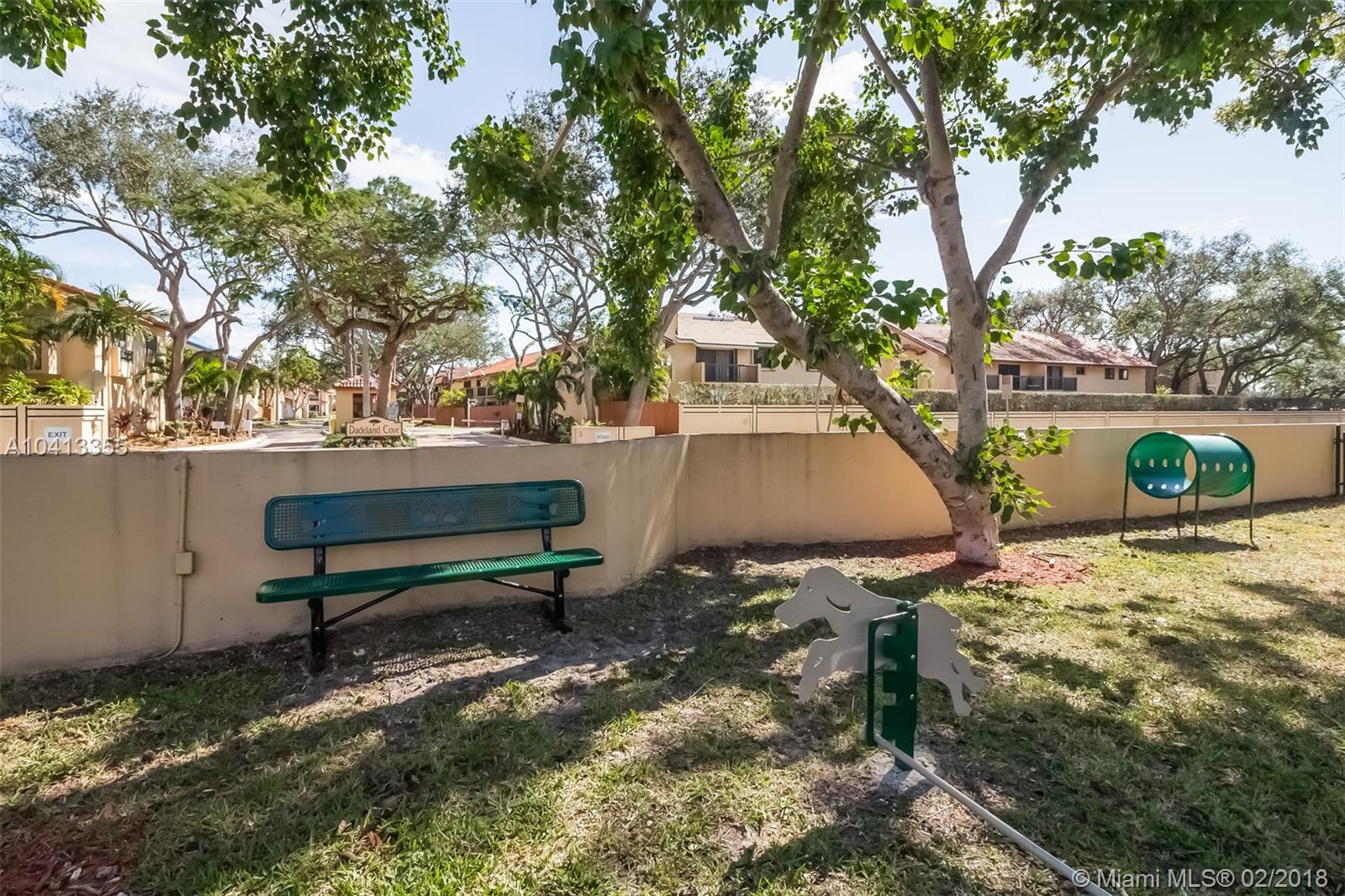 VENETIAN PALMS CONDO - Residential