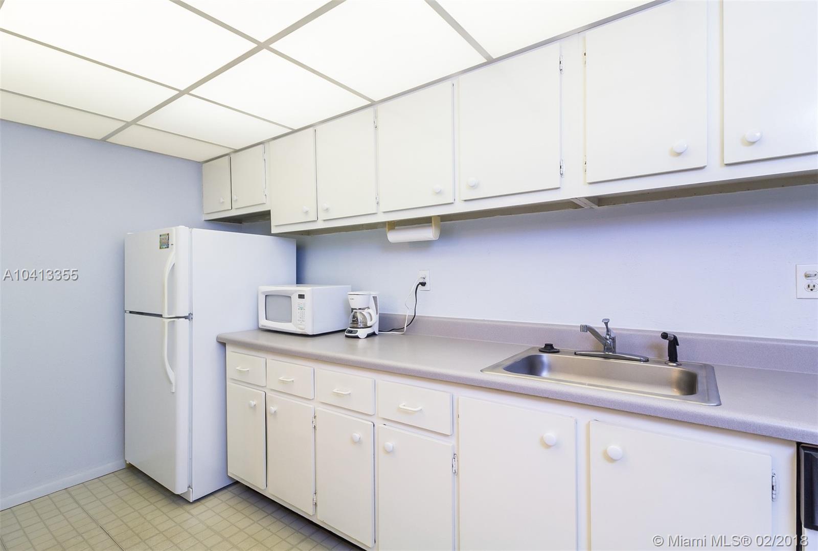 VENETIAN PALMS CONDO - Residential