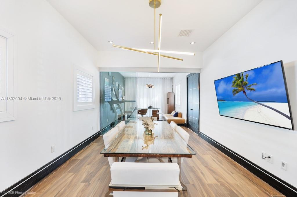AMD PLAT OF SUNSET LAKE S - Residential Lease
