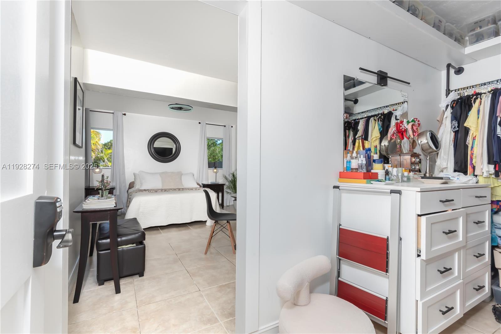 DEVON AIRE ESTATES SEC 1 - Residential