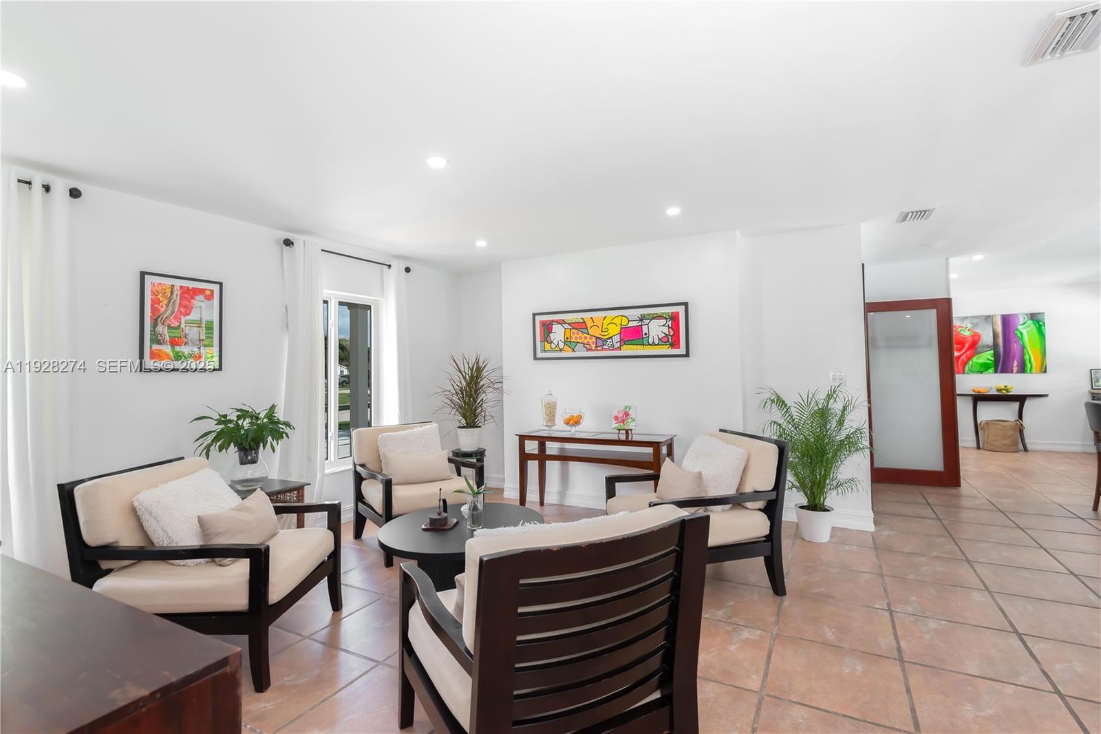 DEVON AIRE ESTATES SEC 1 - Residential