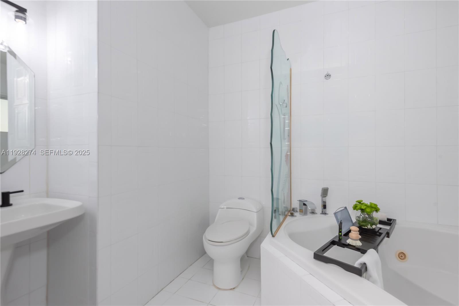 DEVON AIRE ESTATES SEC 1 - Residential