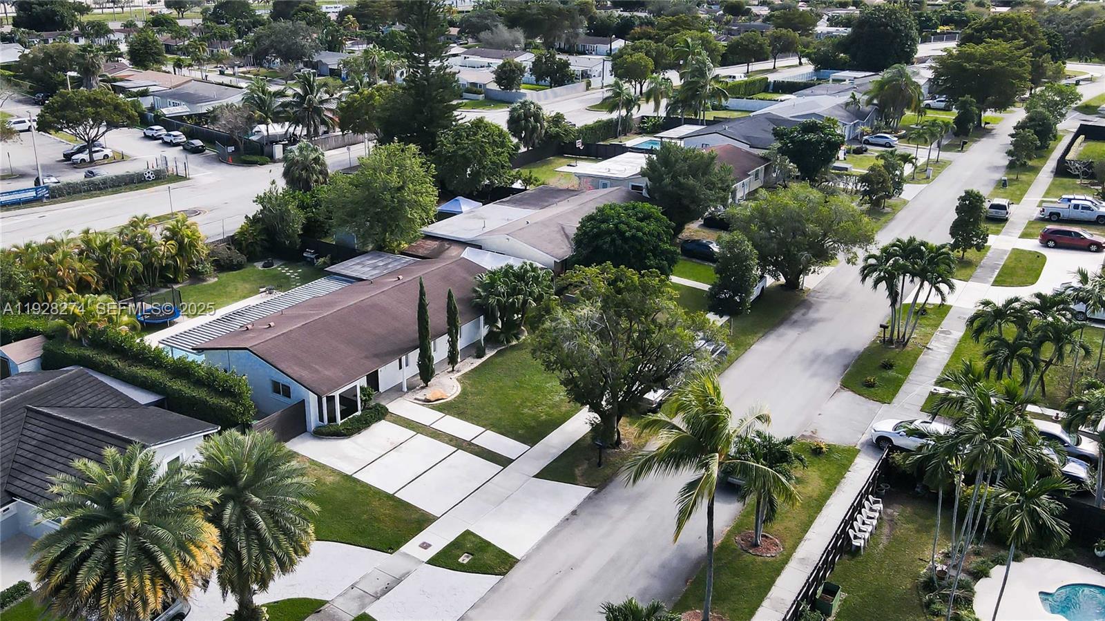 DEVON AIRE ESTATES SEC 1 - Residential