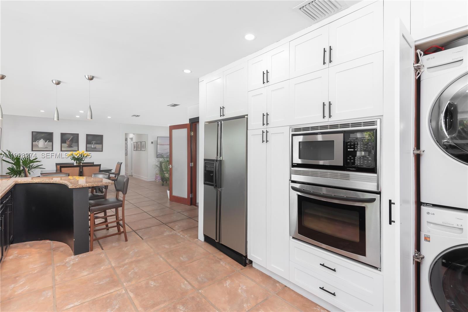 DEVON AIRE ESTATES SEC 1 - Residential