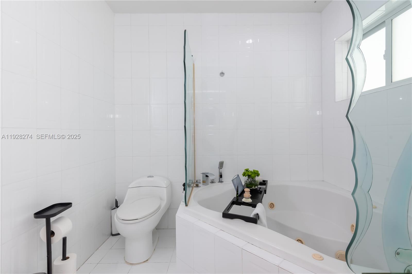 DEVON AIRE ESTATES SEC 1 - Residential