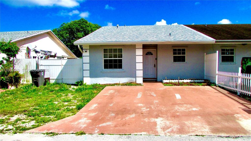 Photo of 5412 Cannon Way, West Palm Beach, FL 33415 (MLS # A12000045)