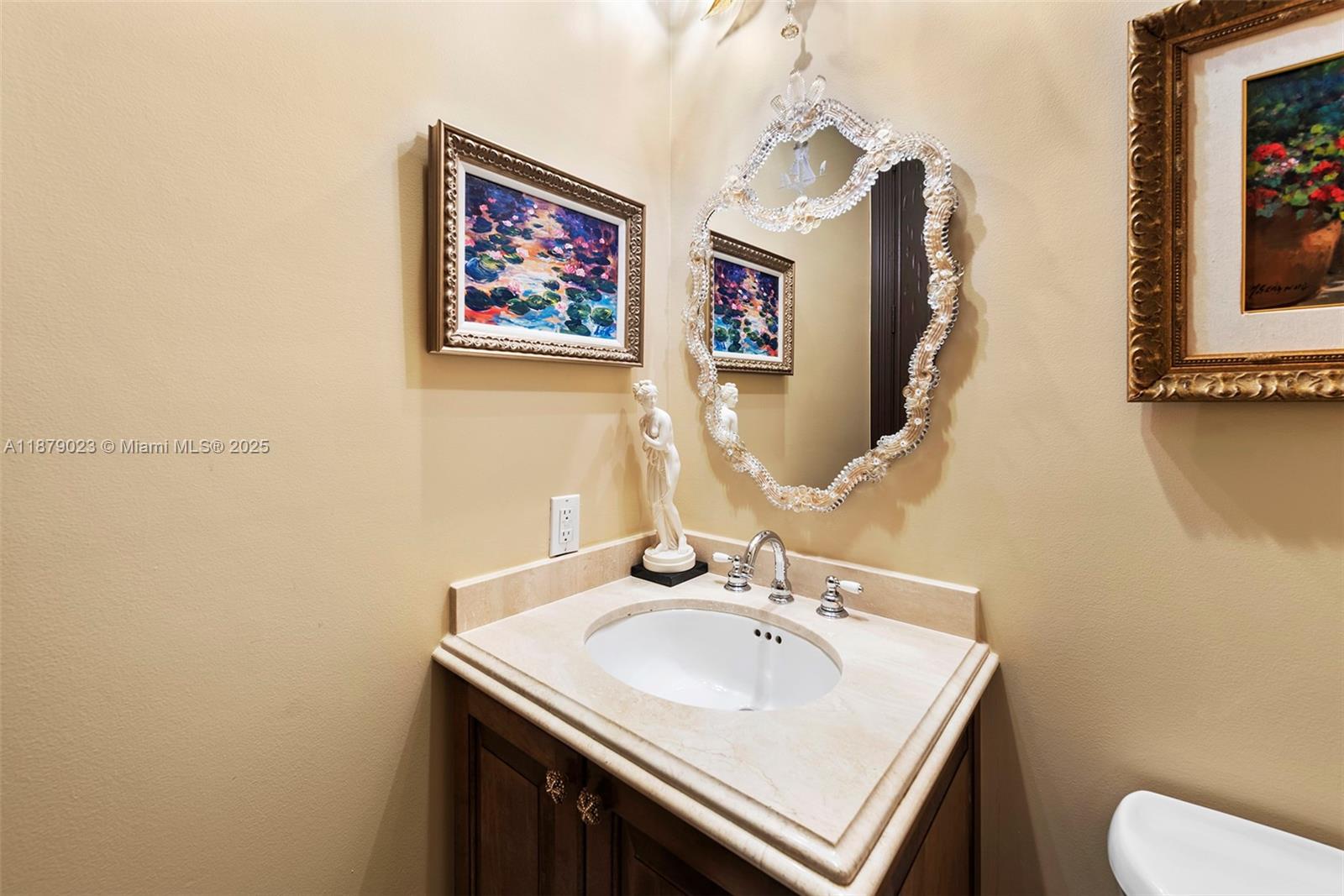 CANEROS OAK - Residential