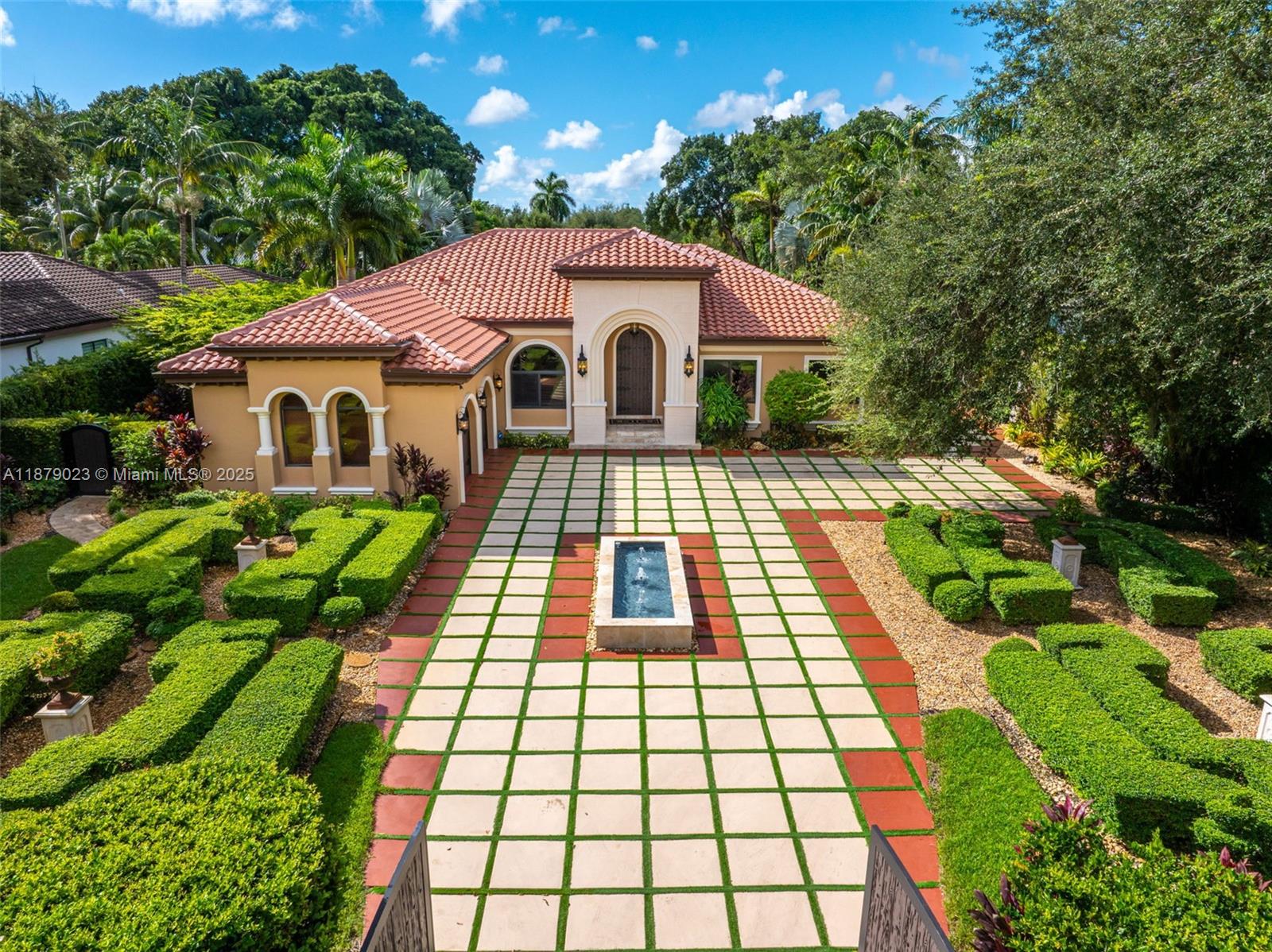 CANEROS OAK - Residential
