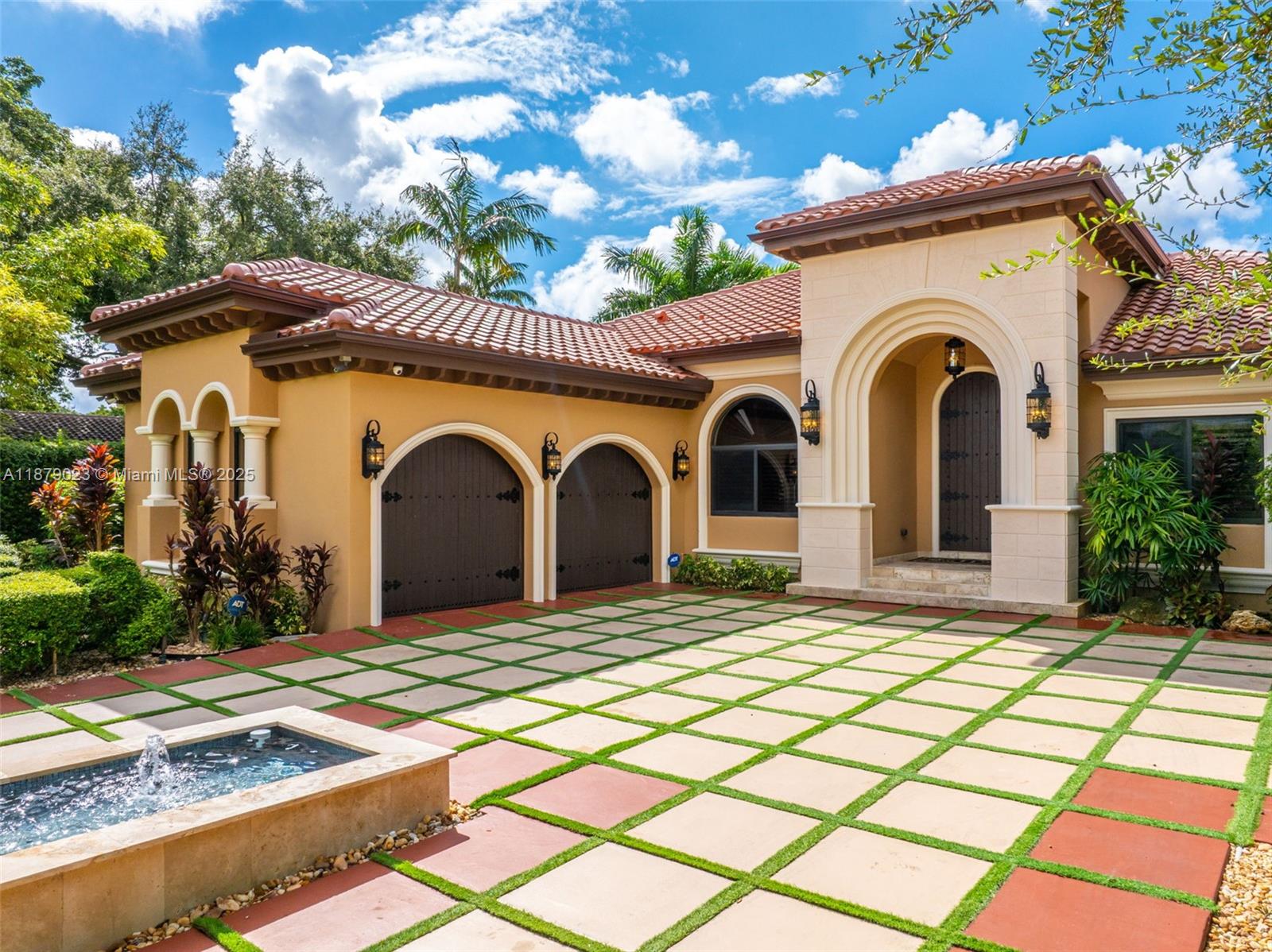 CANEROS OAK - Residential