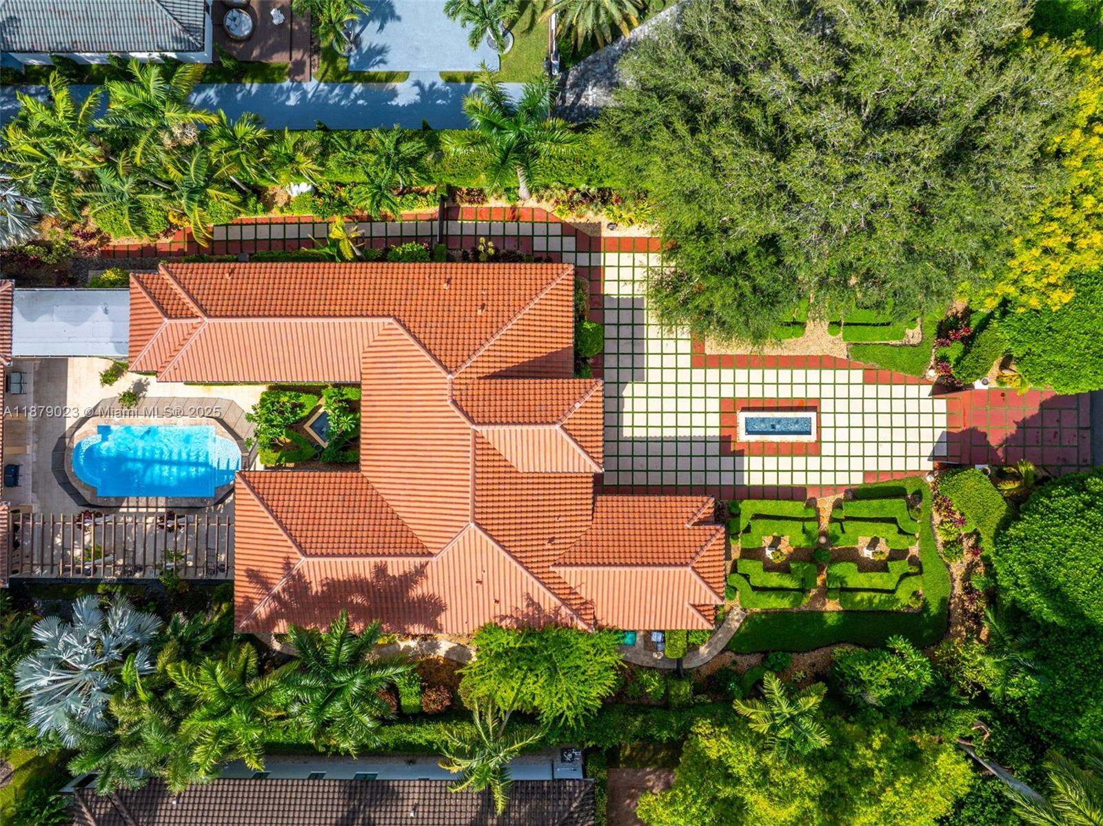 CANEROS OAK - Residential