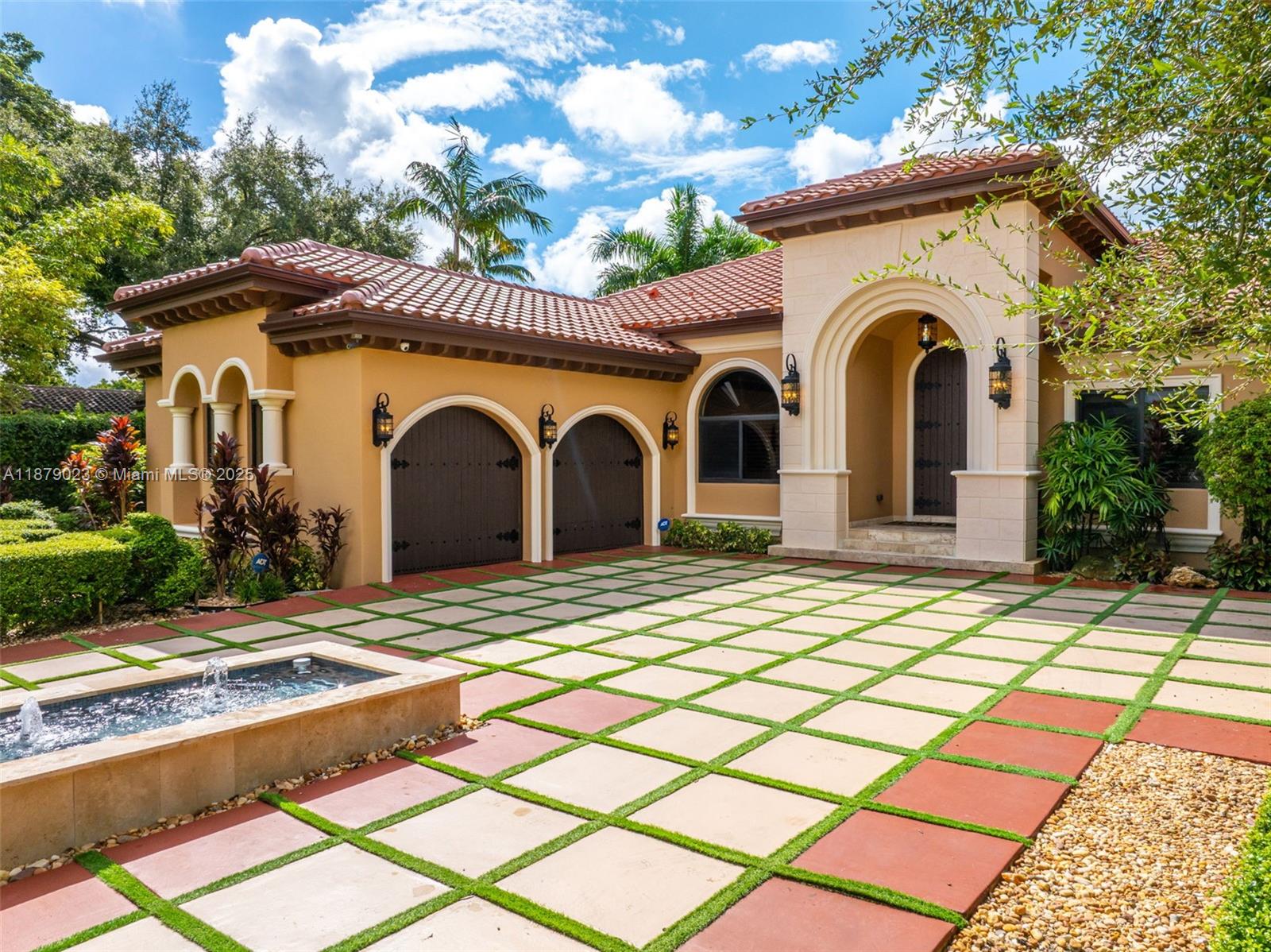 CANEROS OAK - Residential