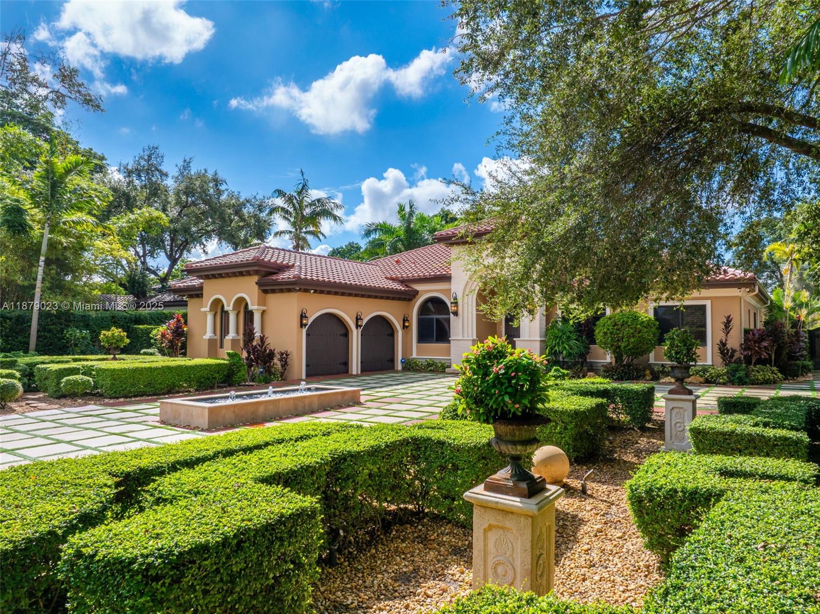 CANEROS OAK - Residential