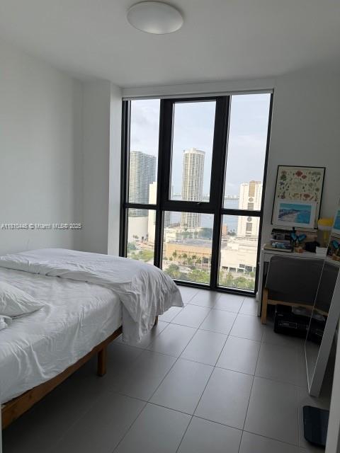 CANVAS CONDO - Residential Lease