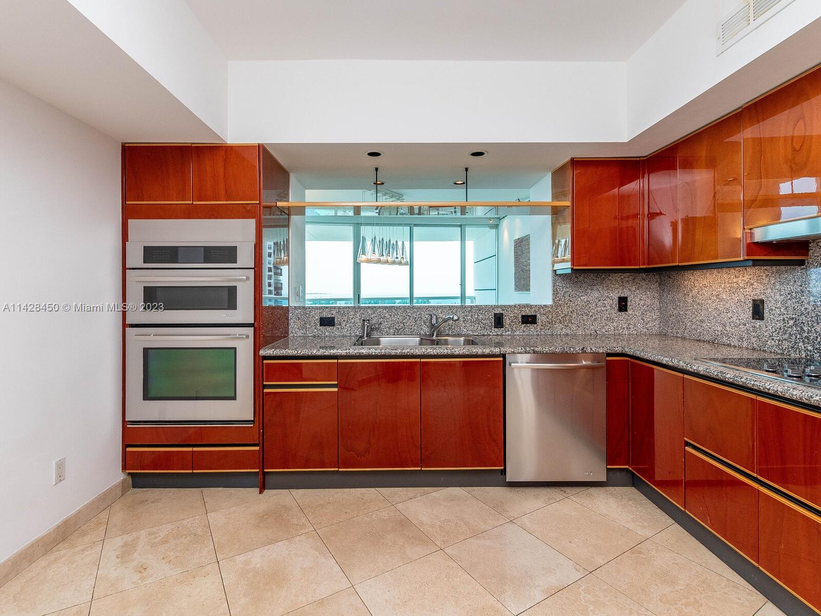 BRISTOL TOWER CONDO - Residential