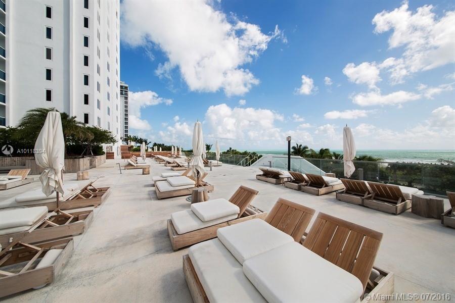 Roney Palace Condo - Residential Lease