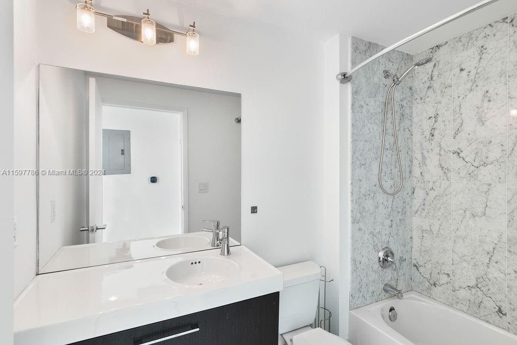 VIZCAYNE SOUTH CONDO - Residential