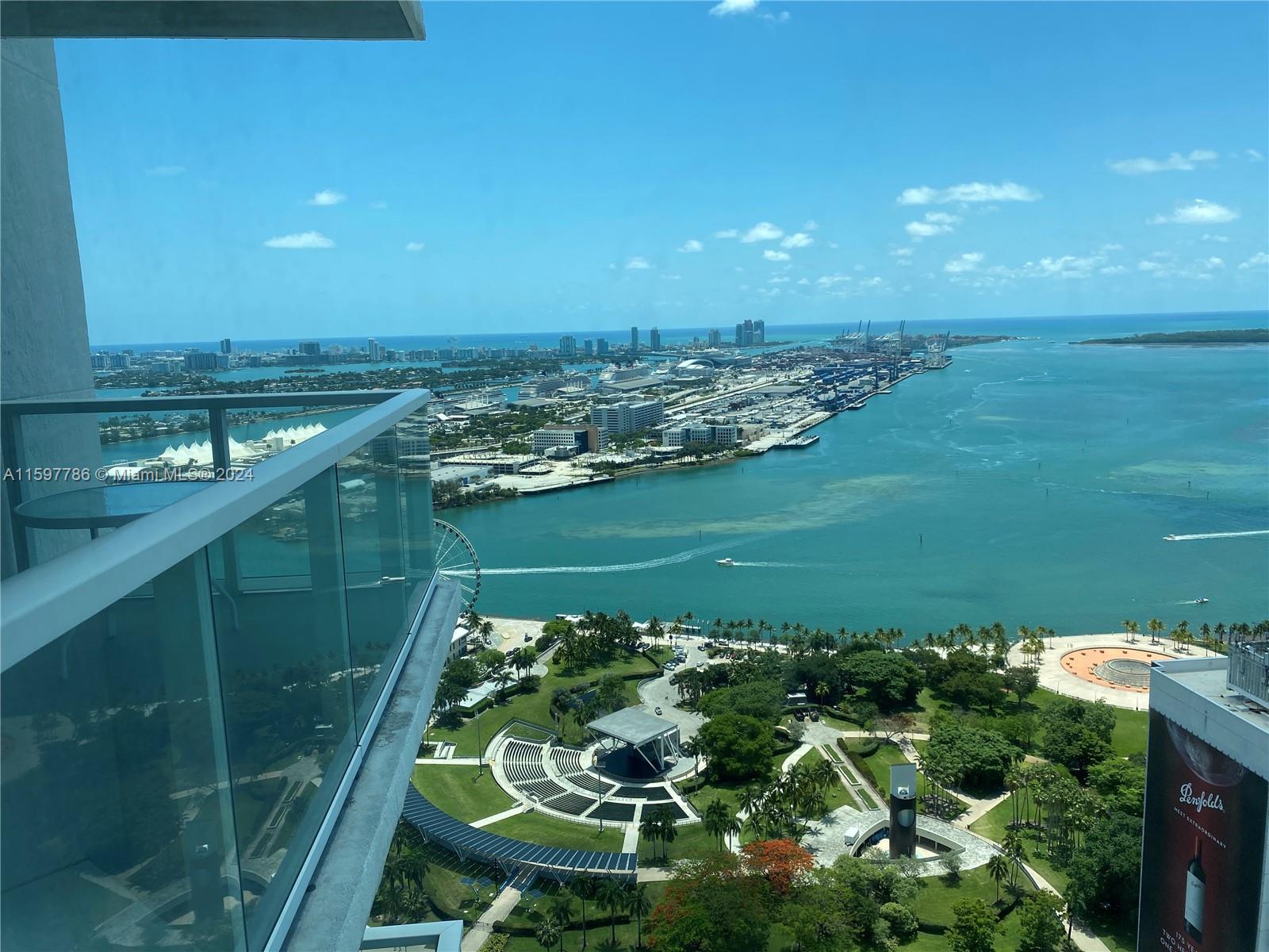 VIZCAYNE SOUTH CONDO - Residential