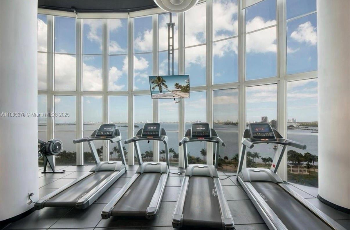 1800 CLUB CONDO - Residential