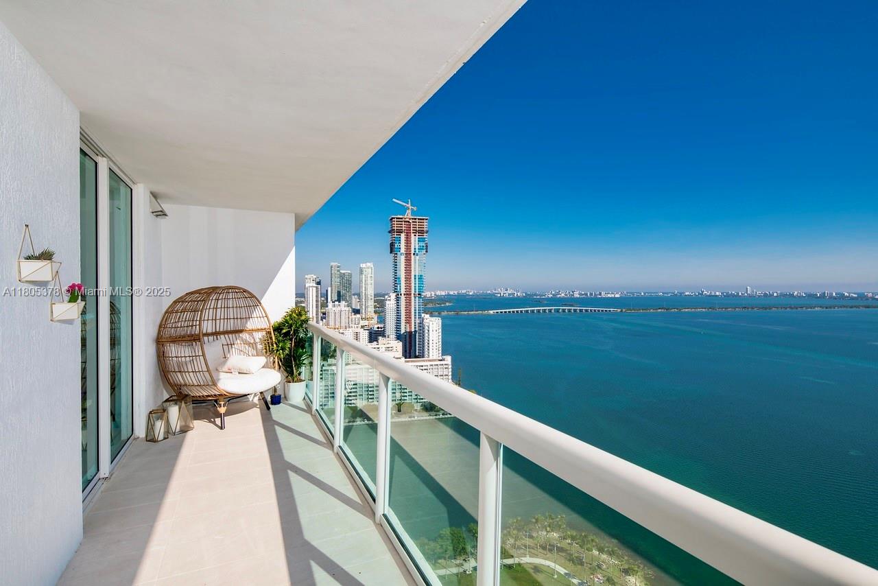 1800 CLUB CONDO - Residential