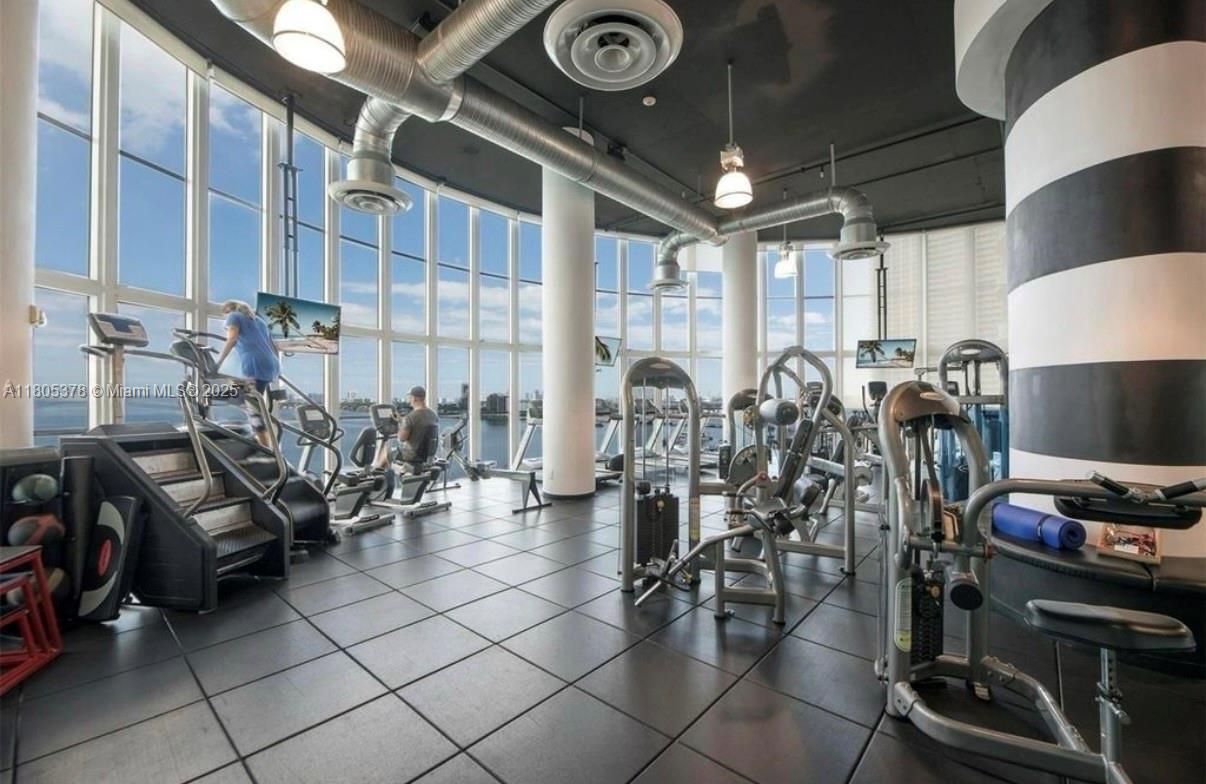 1800 CLUB CONDO - Residential