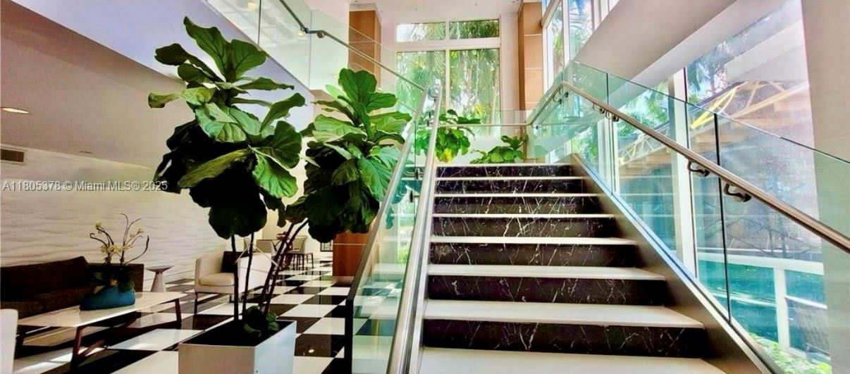 1800 CLUB CONDO - Residential