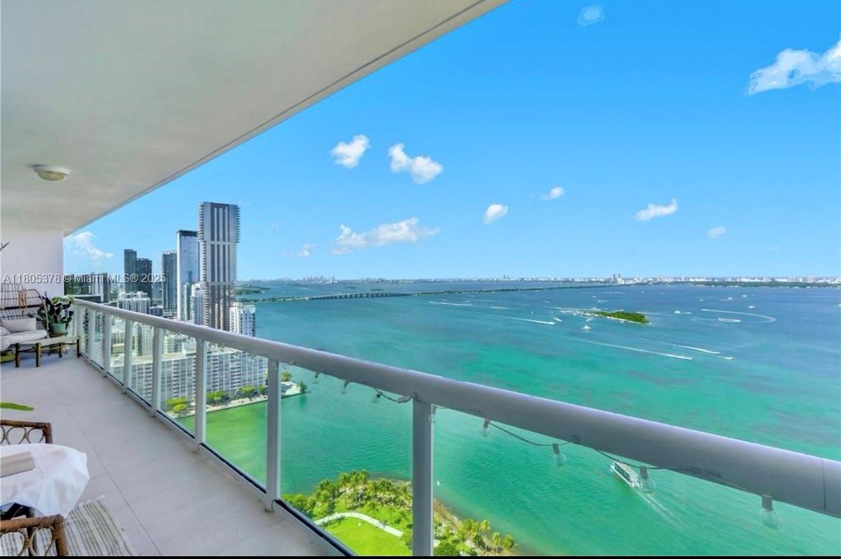 1800 CLUB CONDO - Residential