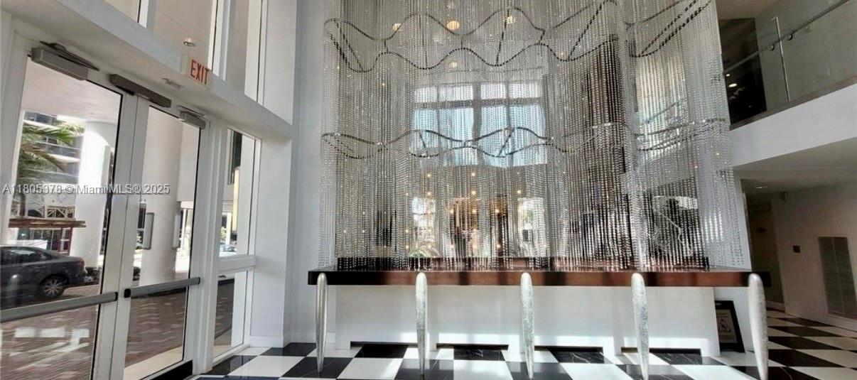 1800 CLUB CONDO - Residential