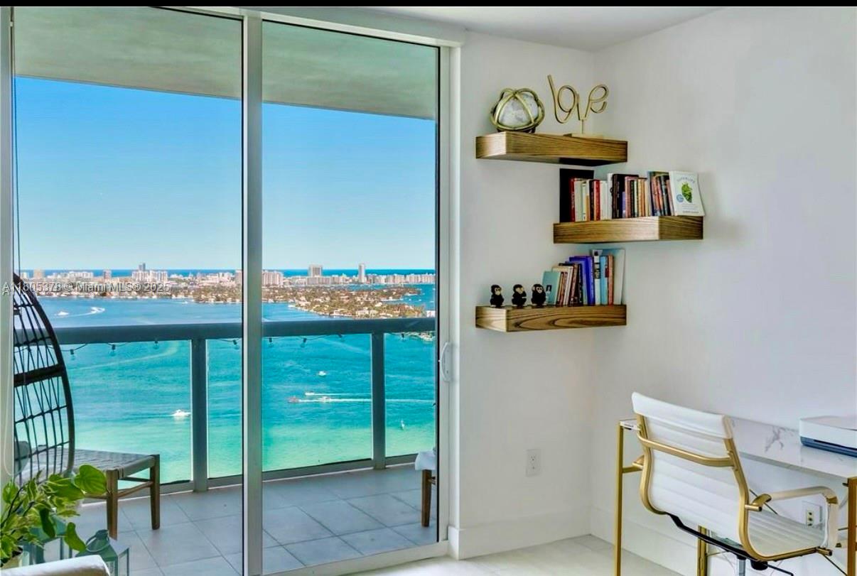 1800 CLUB CONDO - Residential