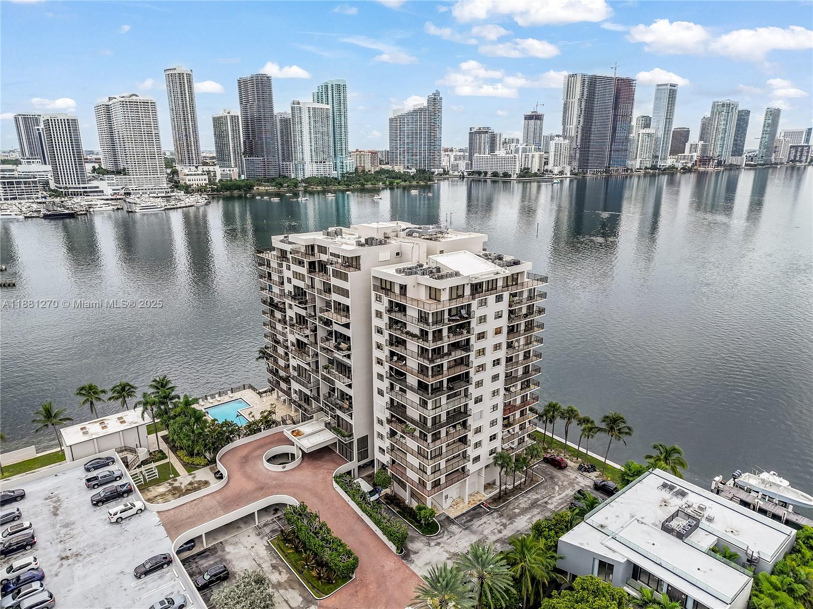 801 N Venetian Dr 1002