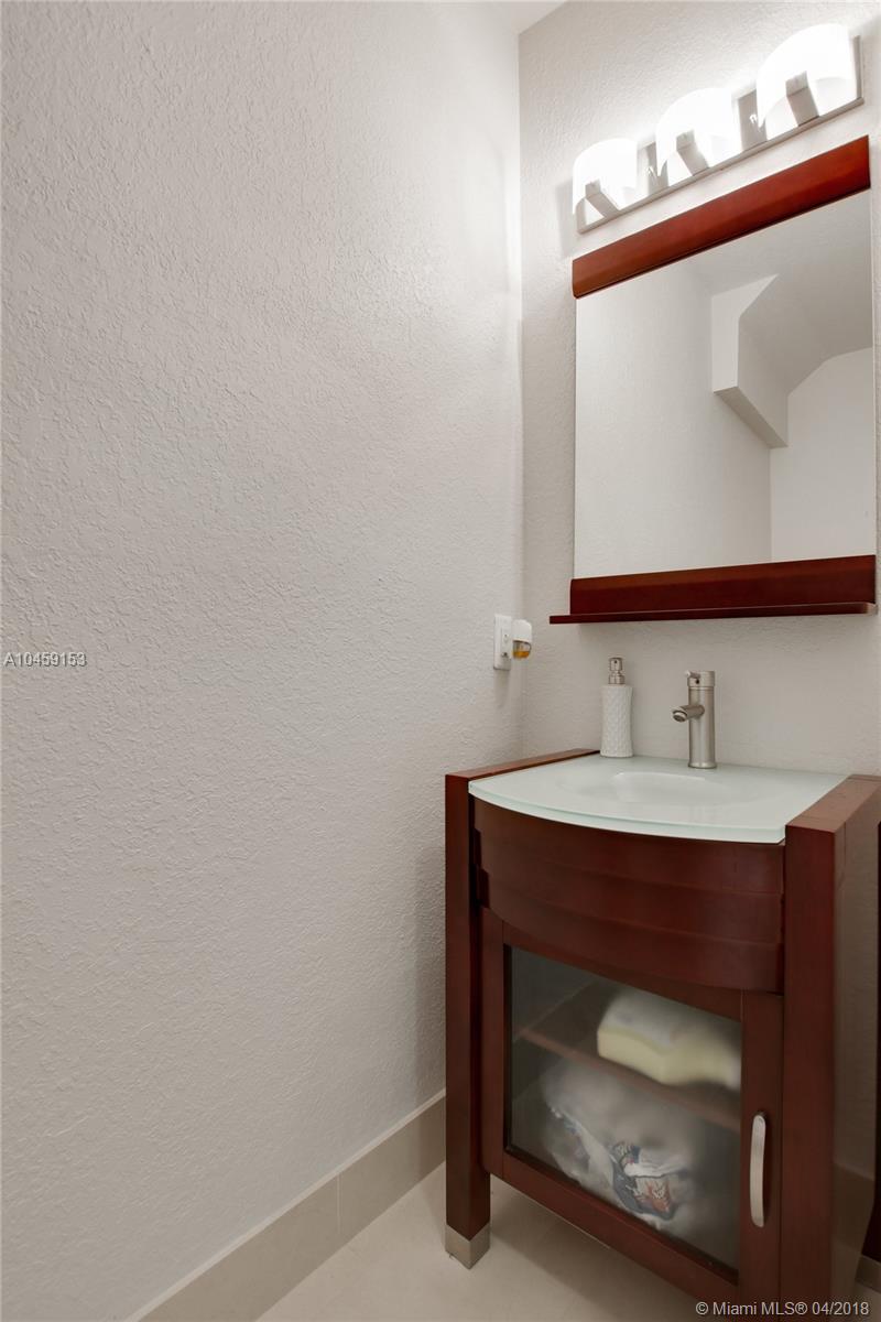 LAKES BY THE BAY CEE - Residential