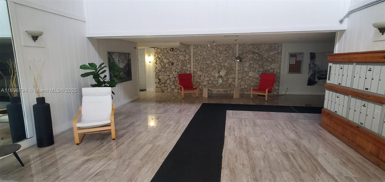BUILDING FOUR OF RACQUET - Residential Lease