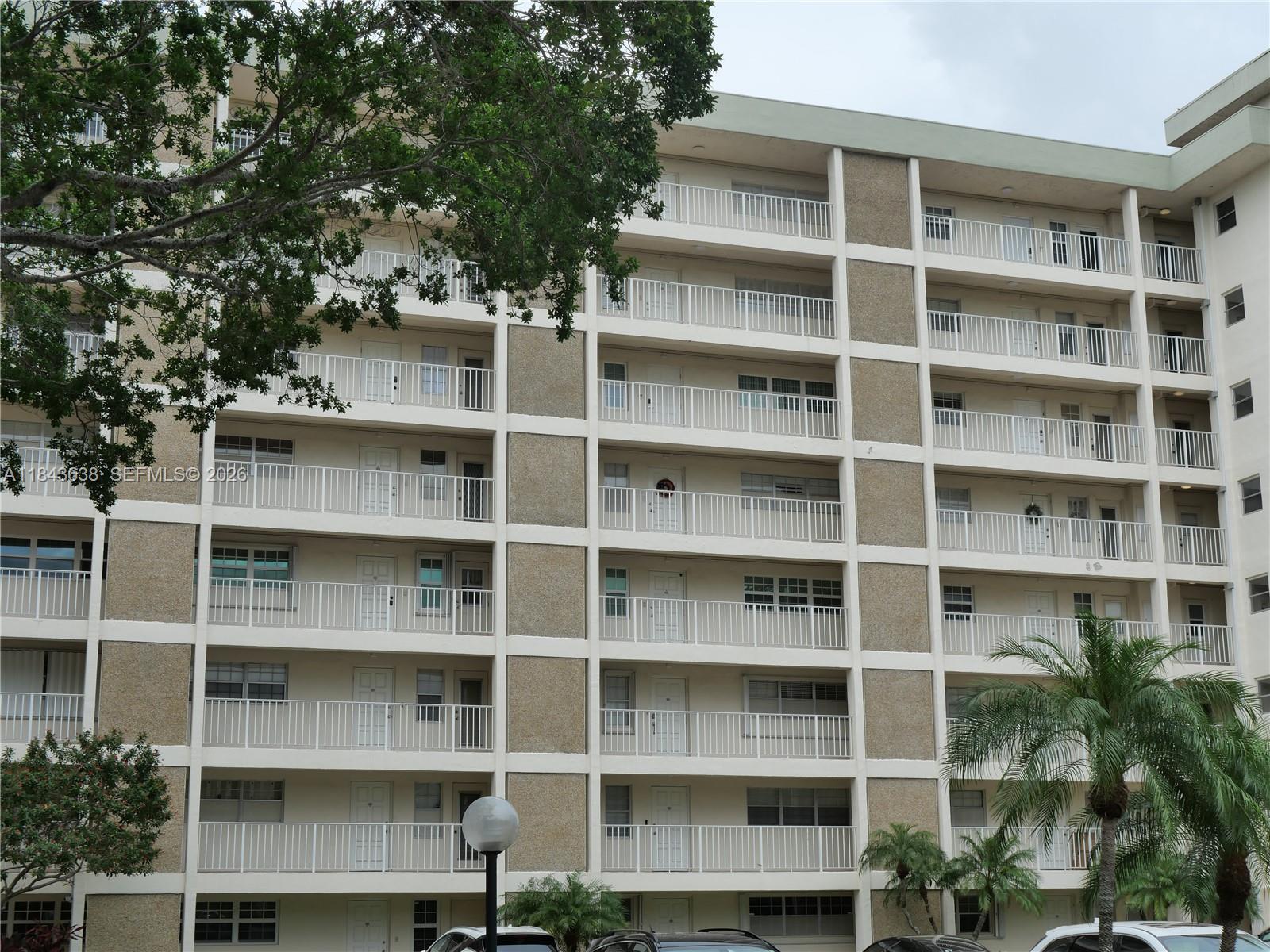 NO 51 PALM-AIRE COUNTRY C - Residential