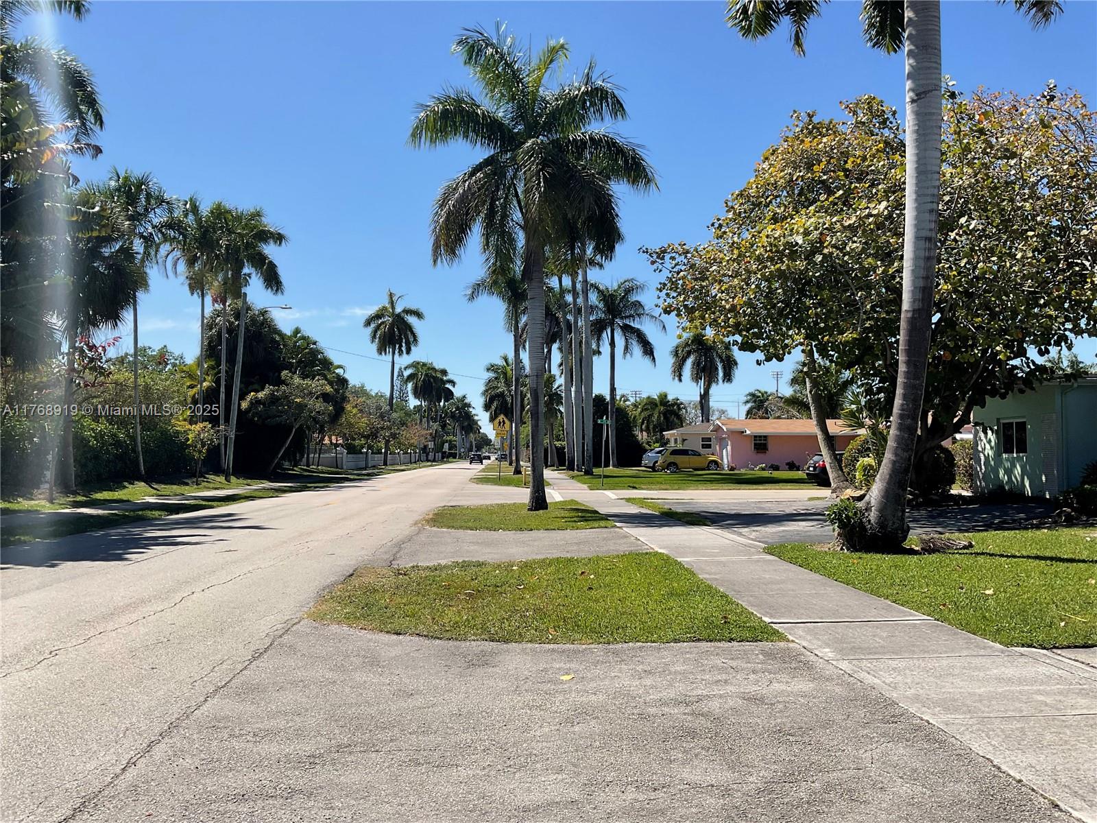 Rental Property at 1443 Harding St, Hollywood, Broward County, Florida - Bedrooms: 3 
Bathrooms: 2  - $3,900 MO.