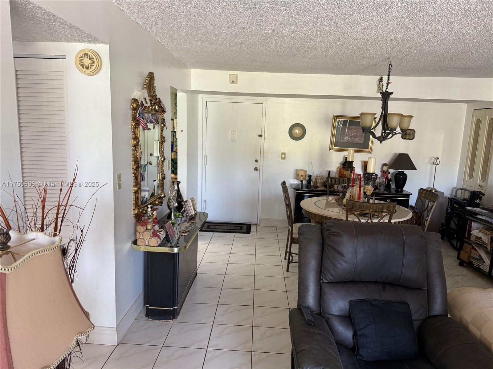 6195 Rock Island Rd 215, Tamarac, Broward County, Florida - 2 Bedrooms  
2 Bathrooms - 
