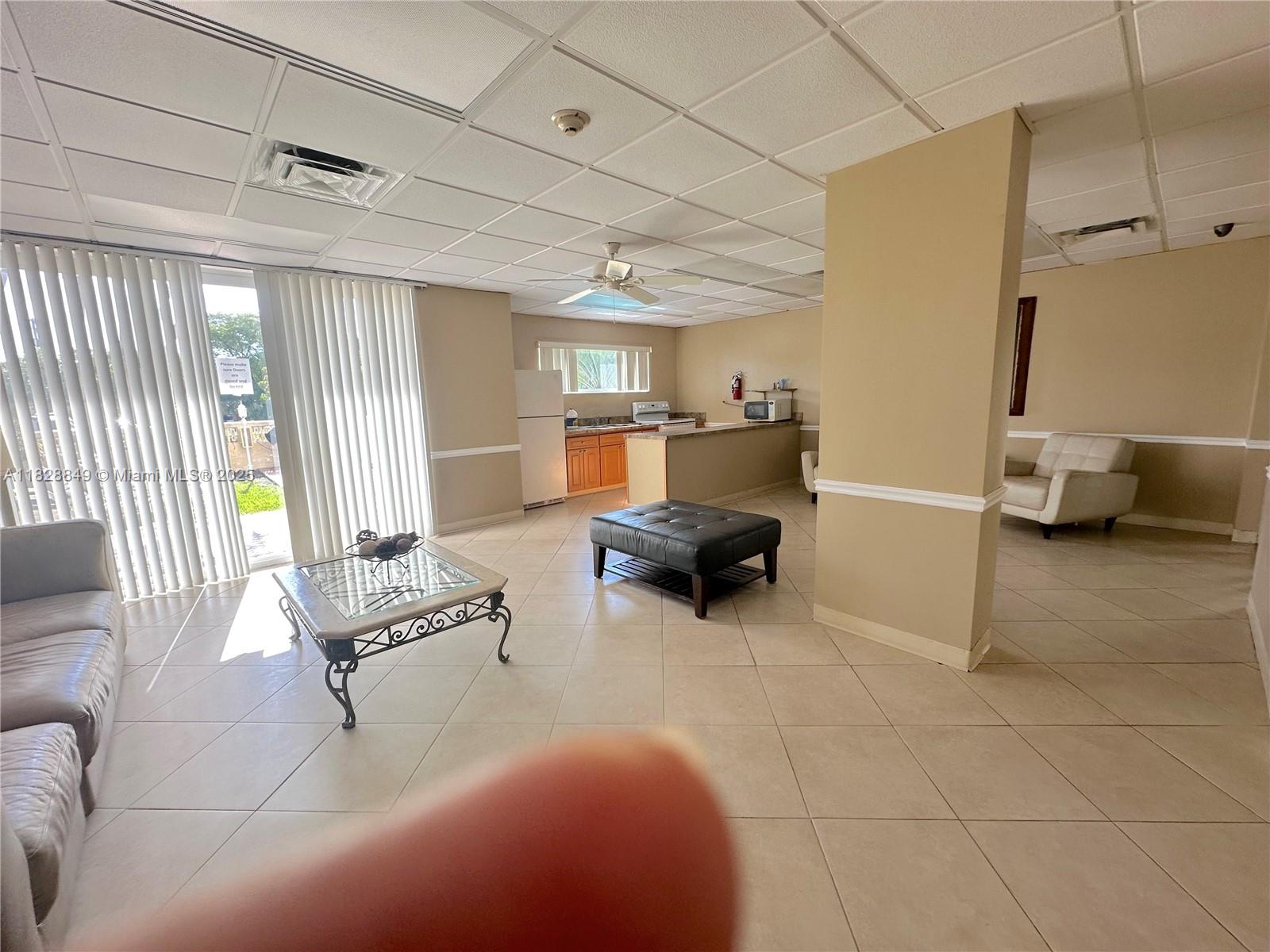 VICTORIA PARK TOWER CONDO - Residential