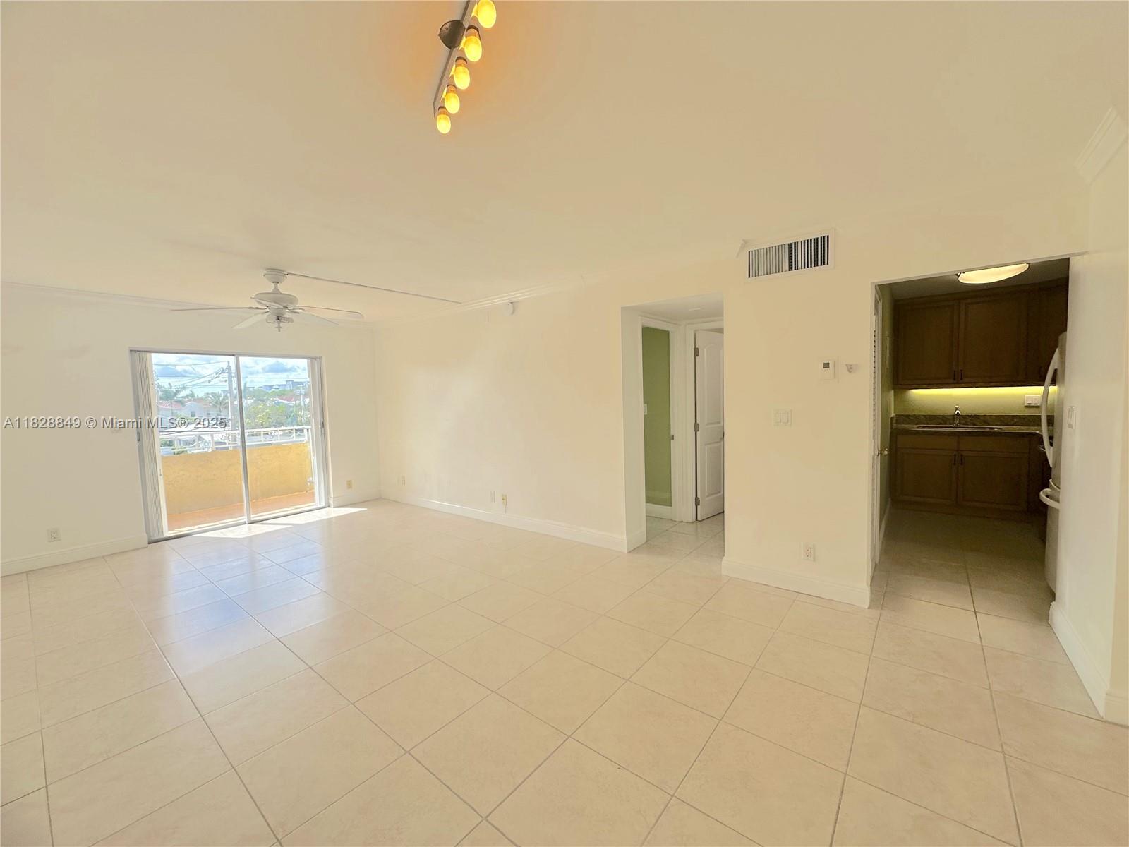 VICTORIA PARK TOWER CONDO - Residential