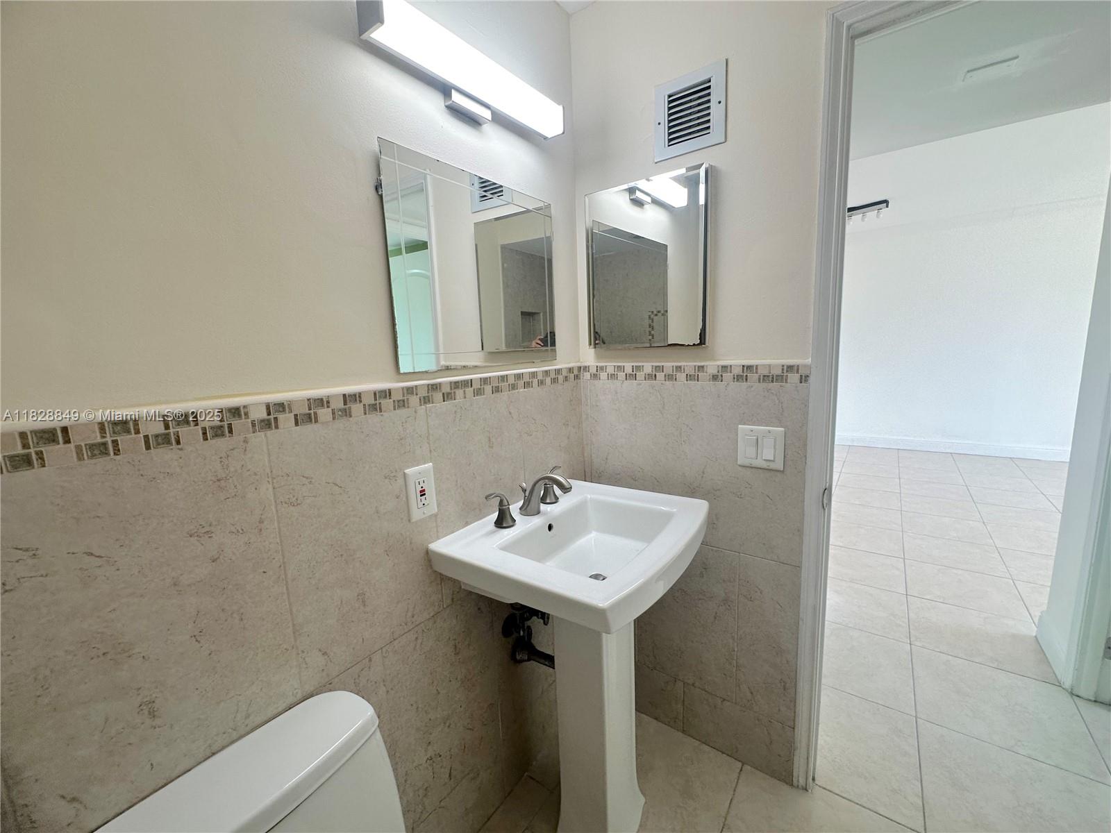 VICTORIA PARK TOWER CONDO - Residential