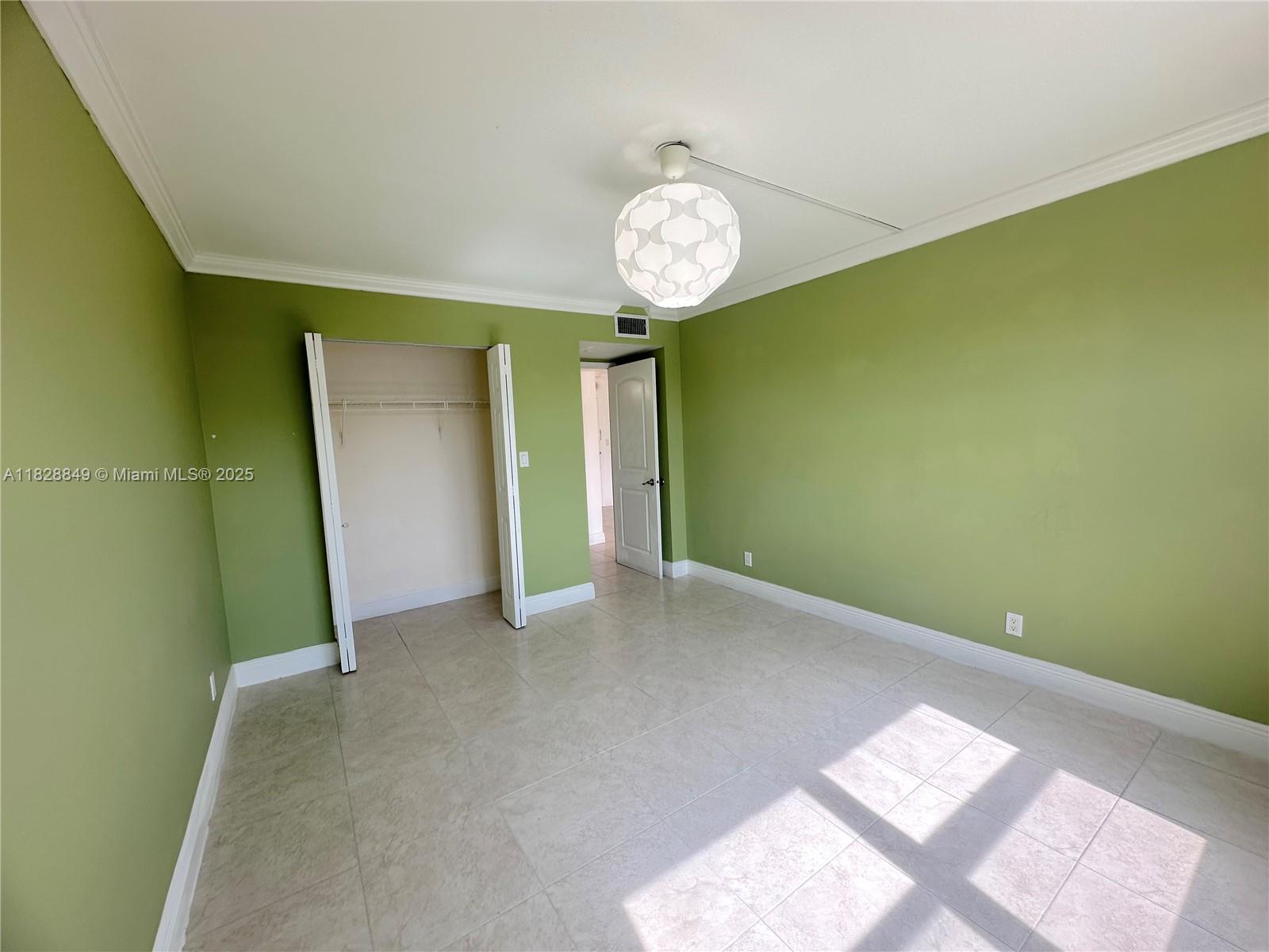 VICTORIA PARK TOWER CONDO - Residential