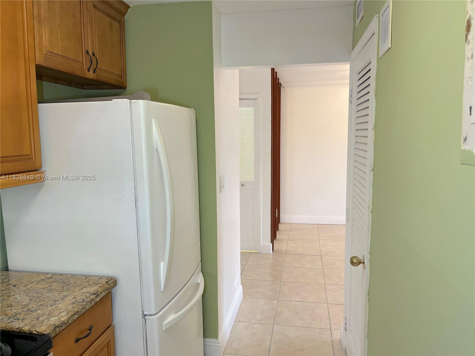 VICTORIA PARK TOWER CONDO - Residential