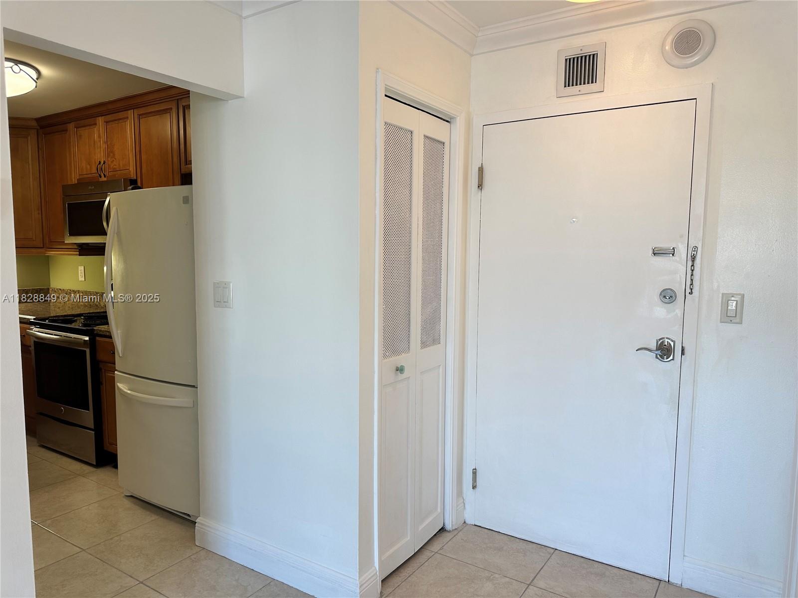 VICTORIA PARK TOWER CONDO - Residential