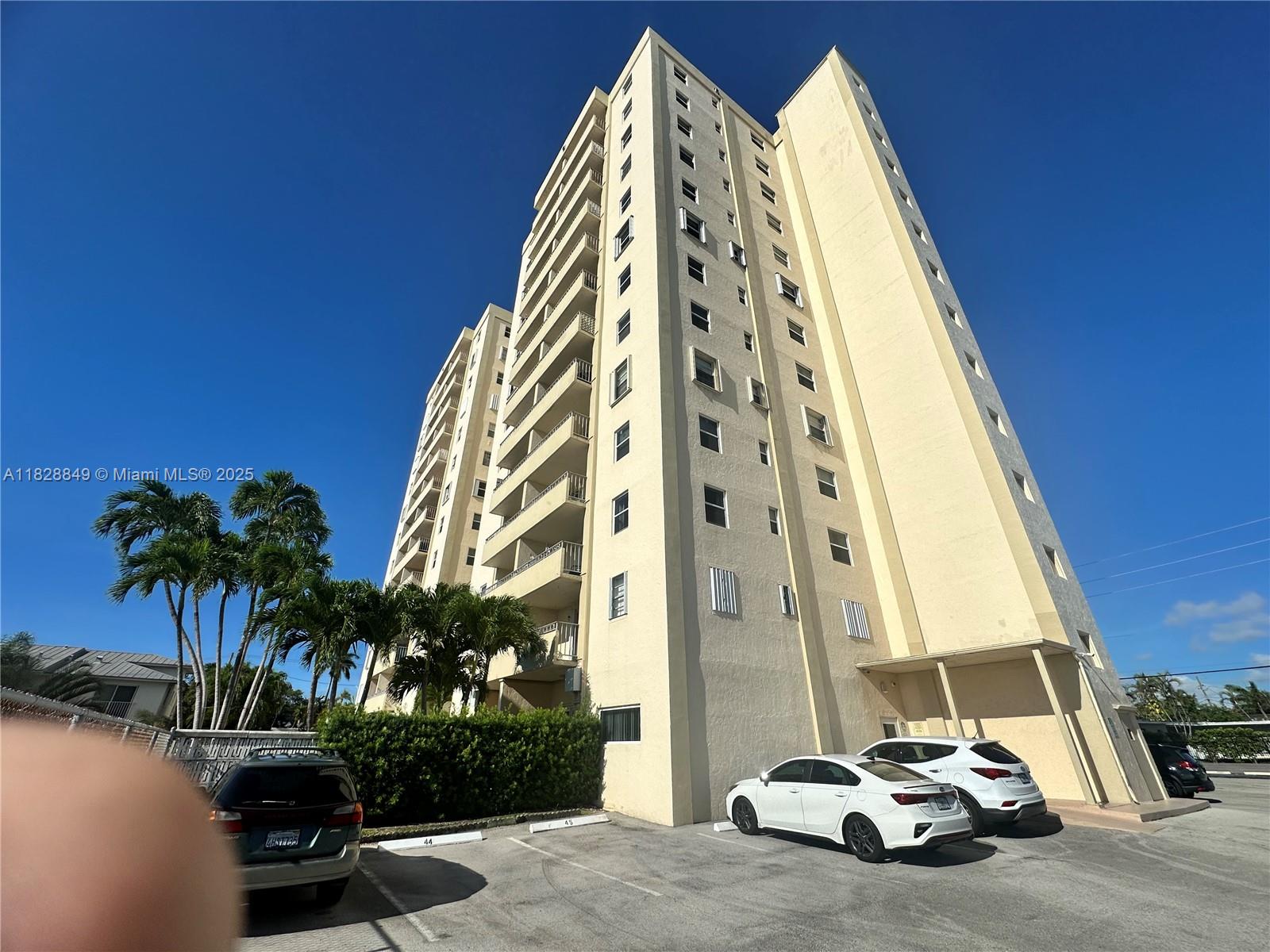 VICTORIA PARK TOWER CONDO - Residential