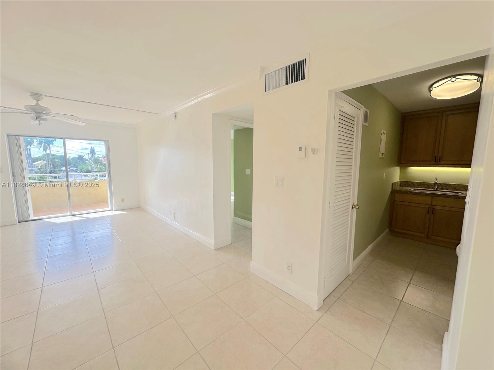 VICTORIA PARK TOWER CONDO - Residential