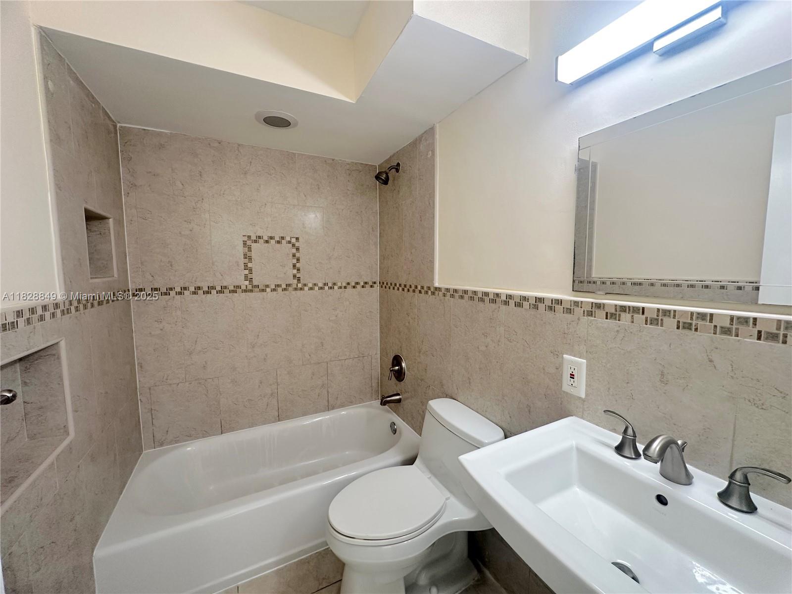 VICTORIA PARK TOWER CONDO - Residential