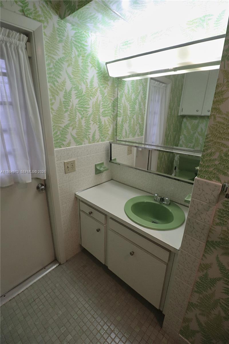 PEMBROKE LAKES SEC 4 - Residential