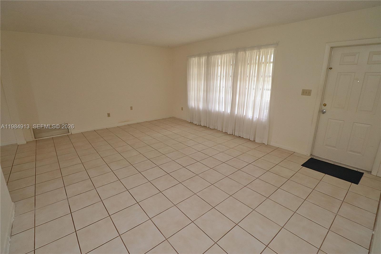 PEMBROKE LAKES SEC 4 - Residential