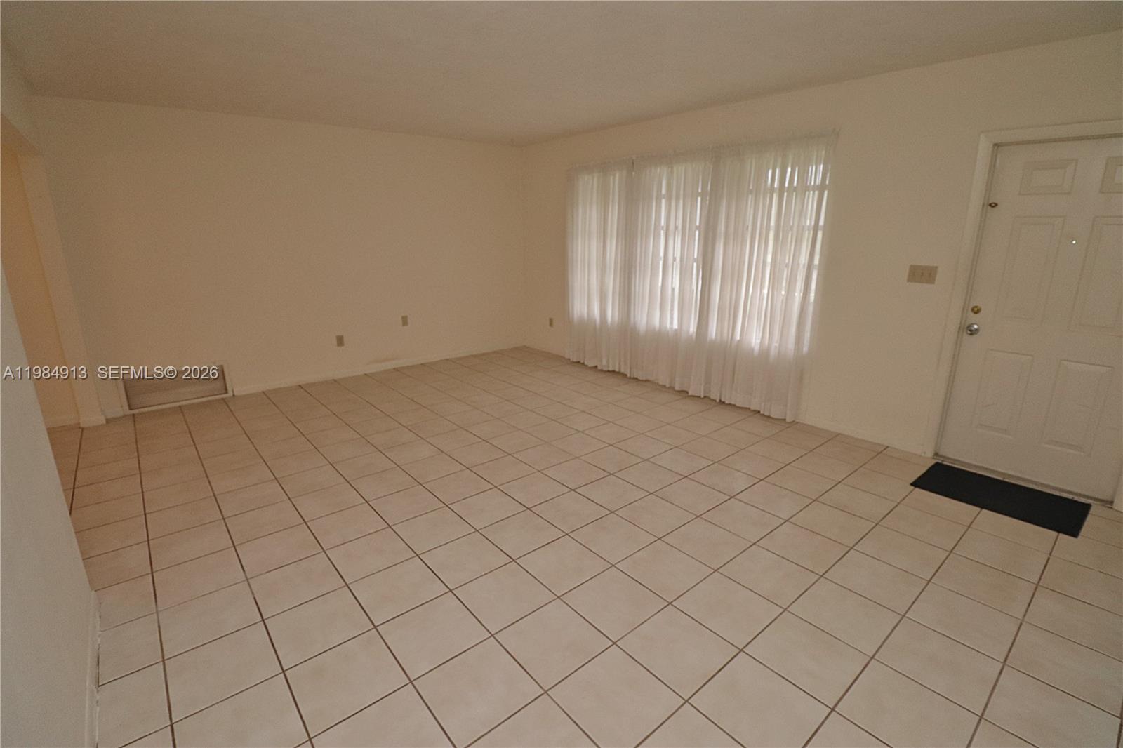 PEMBROKE LAKES SEC 4 - Residential