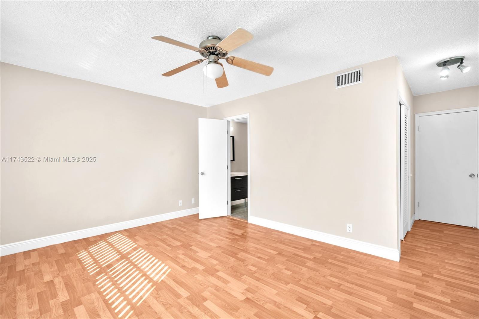 MEADOWBROOK TOWERS CONDO - Residential
