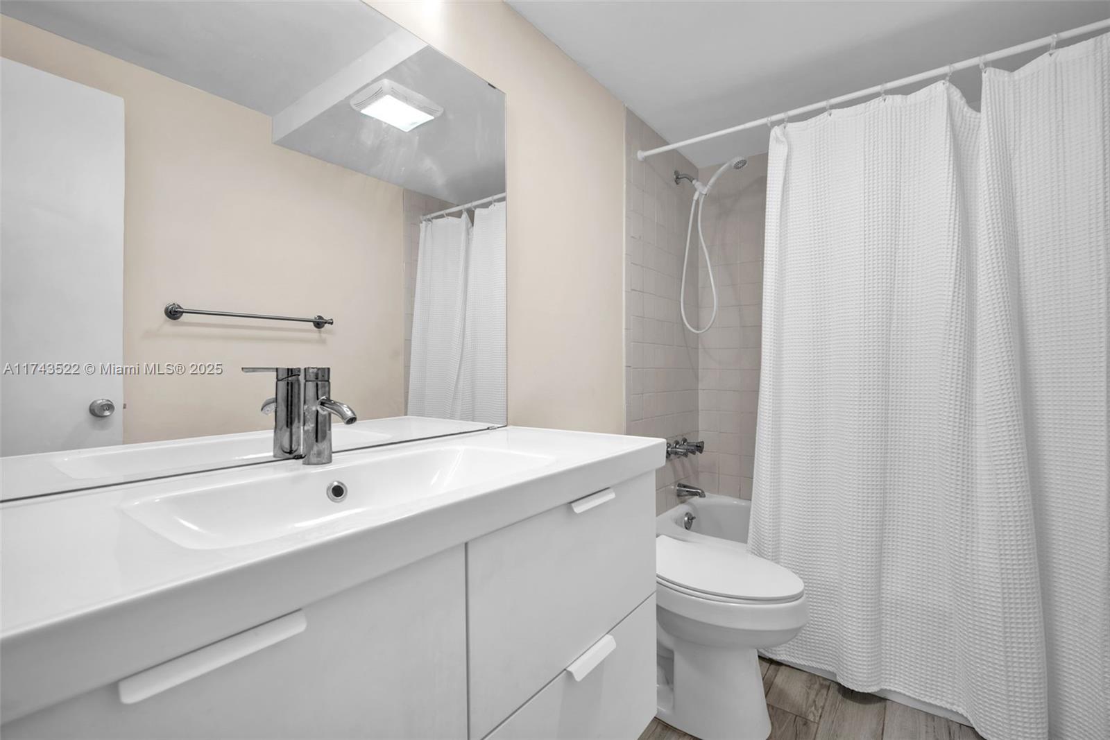 MEADOWBROOK TOWERS CONDO - Residential