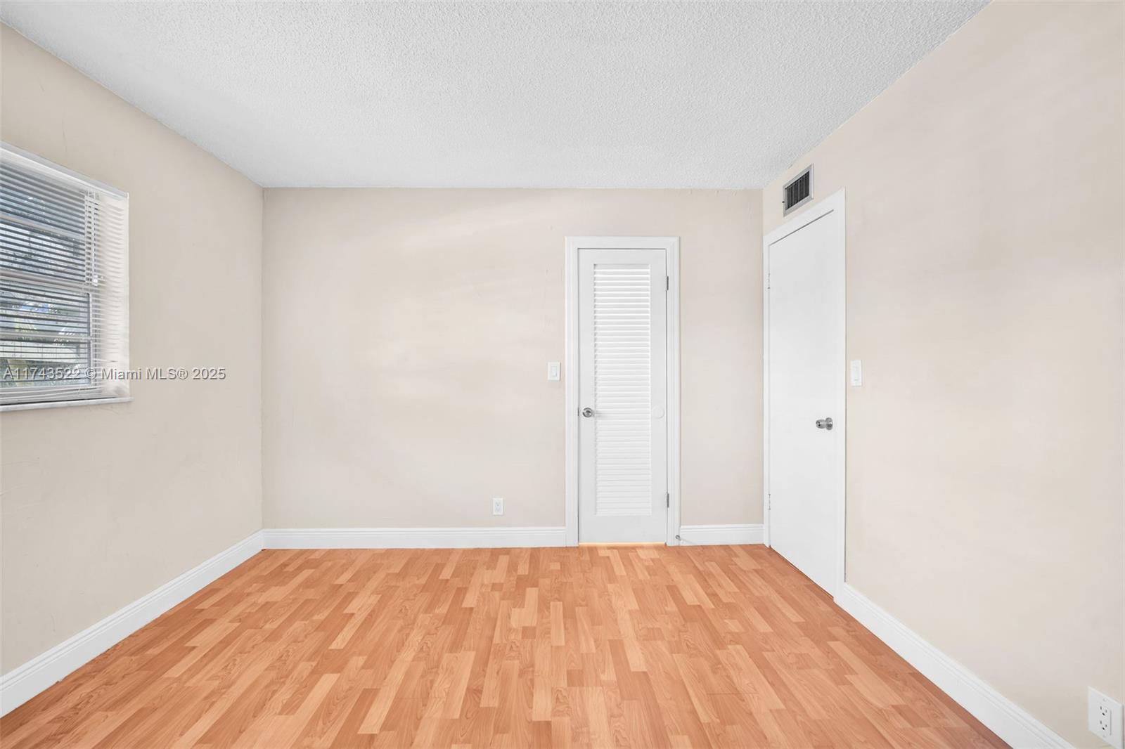 MEADOWBROOK TOWERS CONDO - Residential