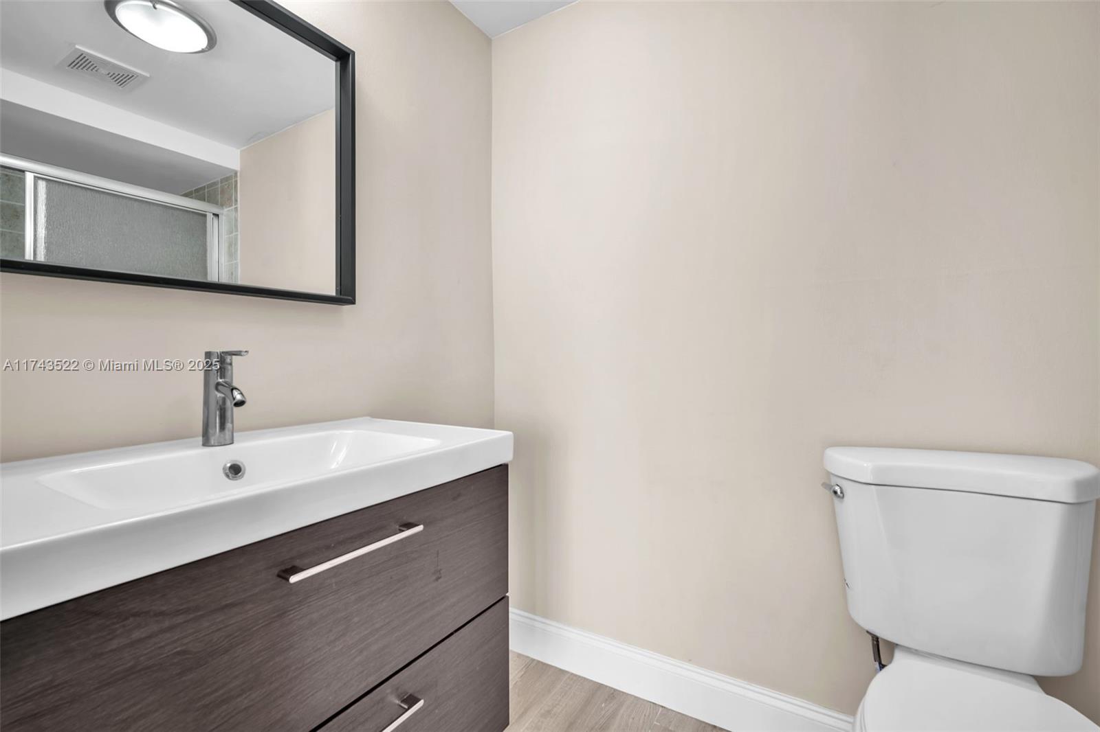 MEADOWBROOK TOWERS CONDO - Residential